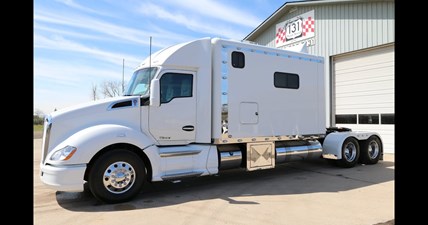 2015 Kenworth T680 ARI 144 Sleeper Big Bunk