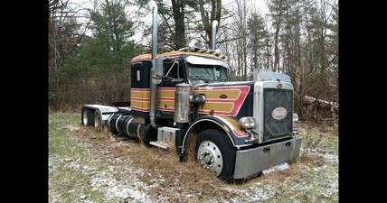 Rescuing a 1977 Peterbilt 359 From Its Grave - First Time On the Road in 18 Years