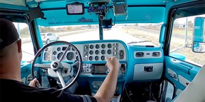 Arkansas to Kentucky in the Cab of a Custom Peterbilt With Straight Pipes