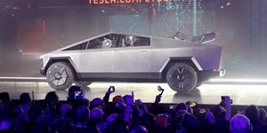 Tesla CyberTruck Impressions & First Drive!